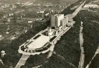 Památník na Vítkově dobová fotografie